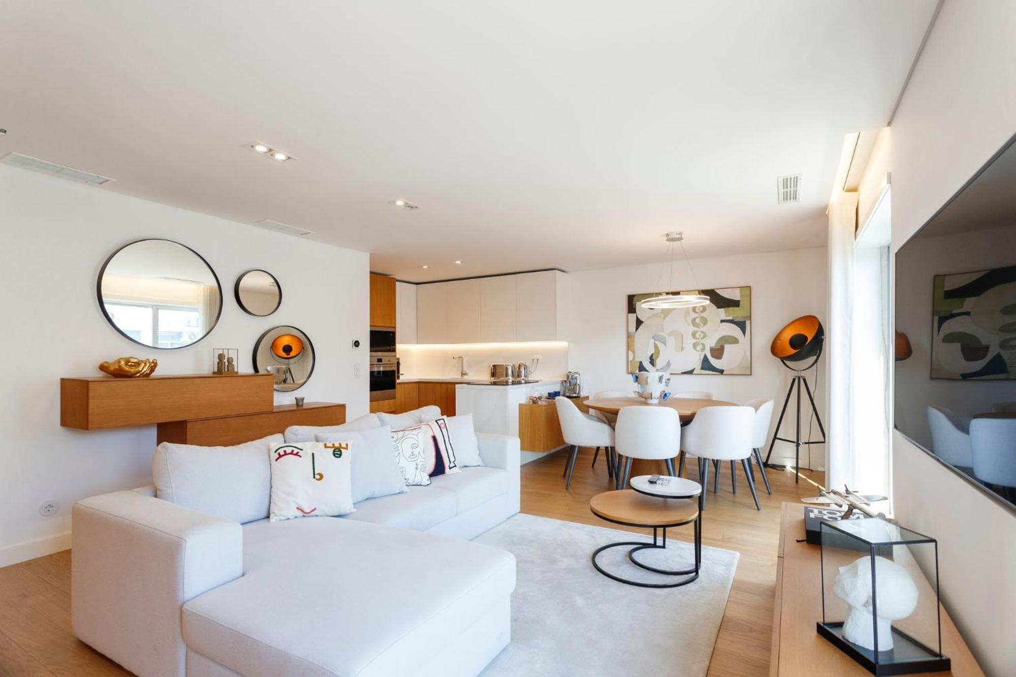 Luxury Suite With Balcony And Shared Accommodation In The Parque Eduardo VII Area Lisbon Exterior photo