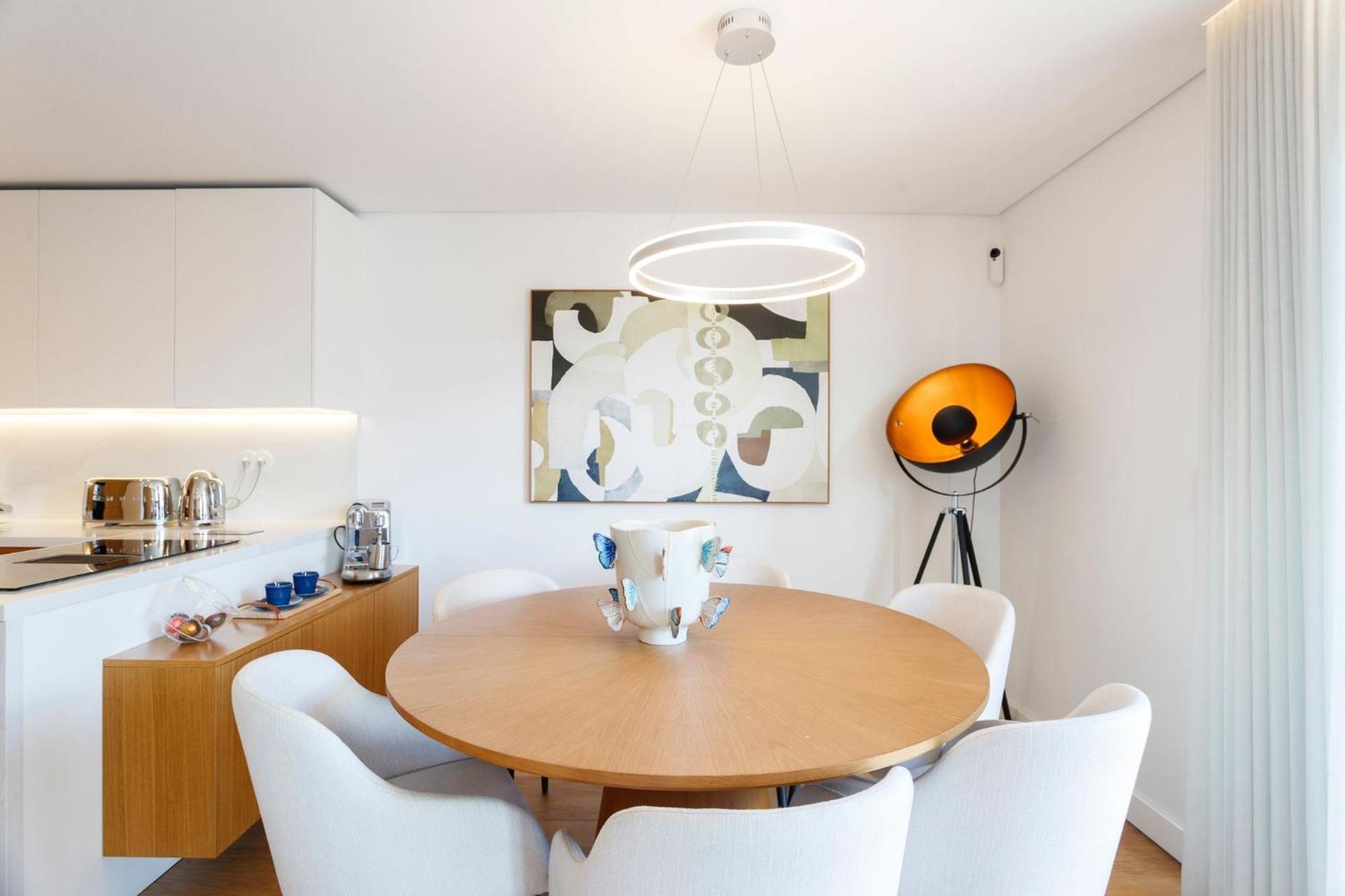 Luxury Suite With Balcony And Shared Accommodation In The Parque Eduardo VII Area Lisbon Exterior photo
