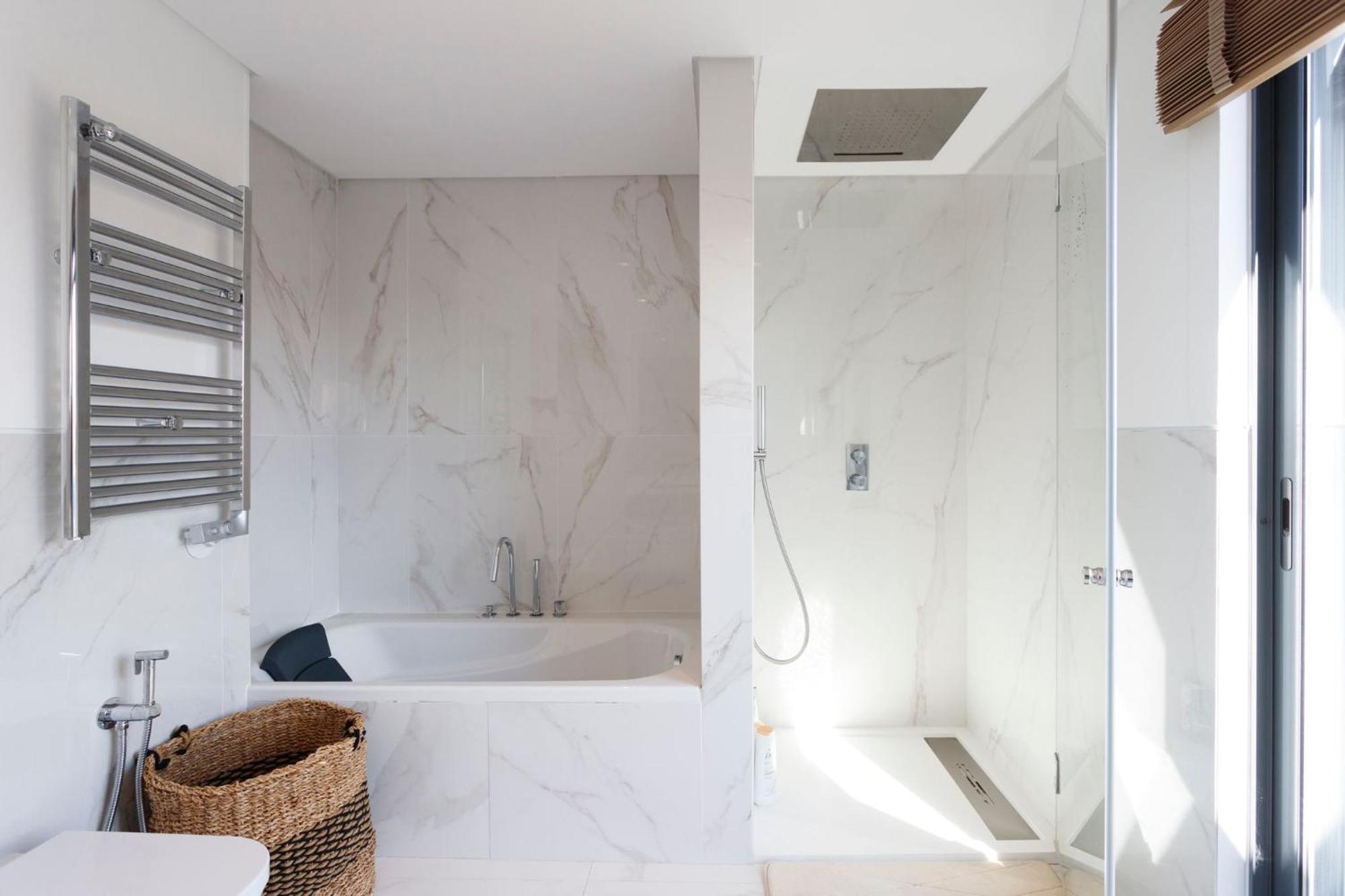 Luxury Suite With Balcony And Shared Accommodation In The Parque Eduardo VII Area Lisbon Exterior photo